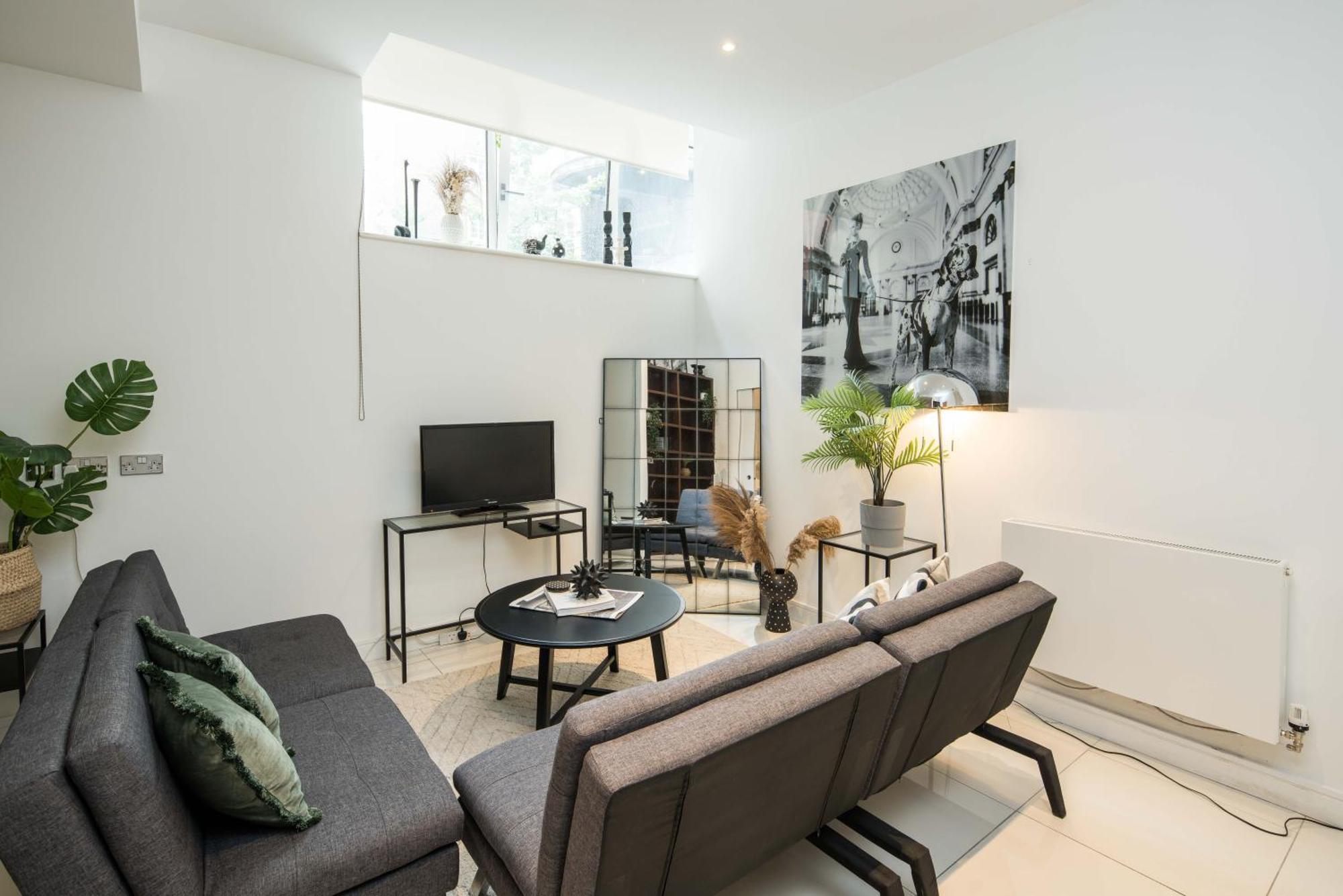 Al Central-Soho-Chinatown-Coventgarden-Cozy-Onebed Appartement Londen Buitenkant foto