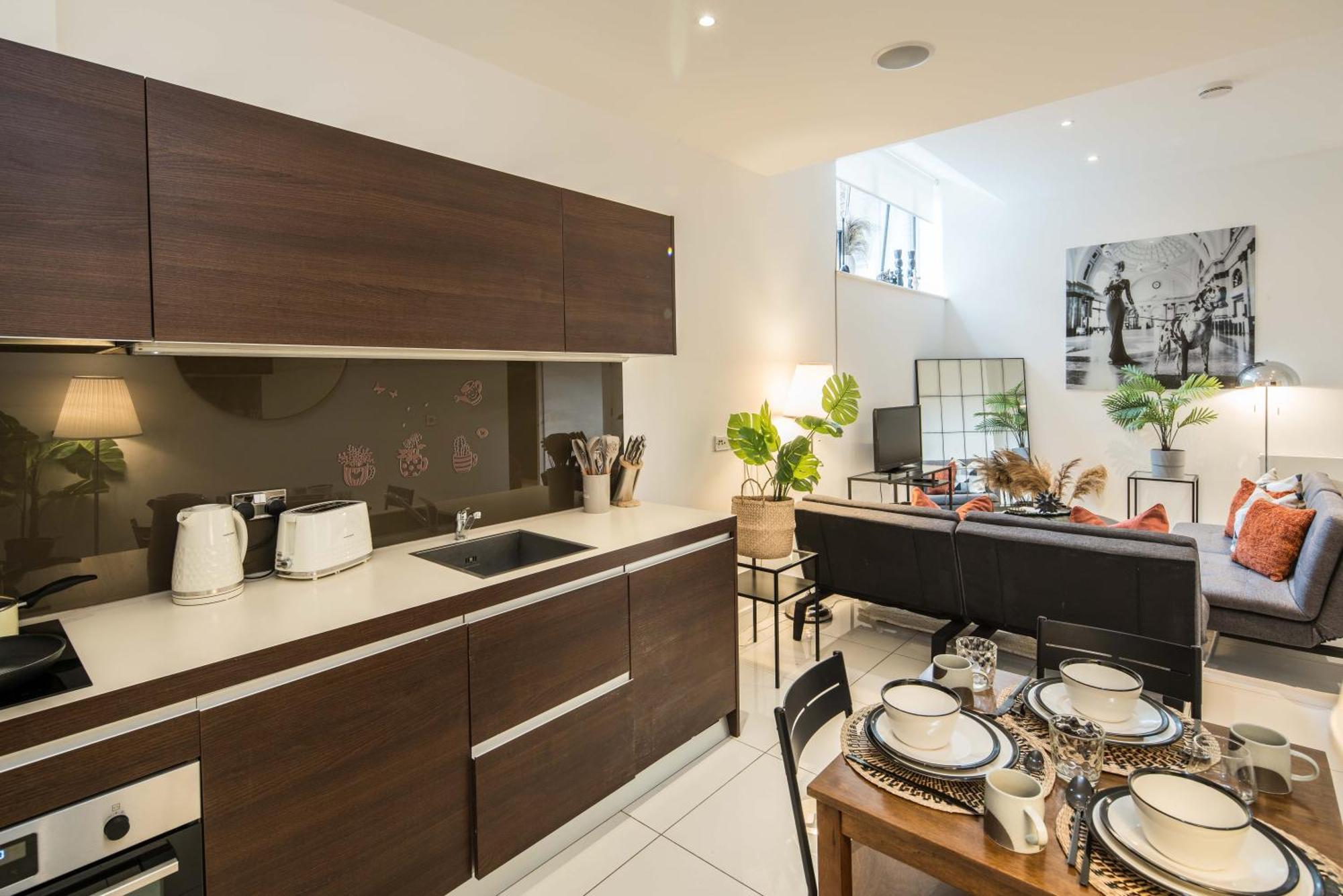 Al Central-Soho-Chinatown-Coventgarden-Cozy-Onebed Appartement Londen Buitenkant foto