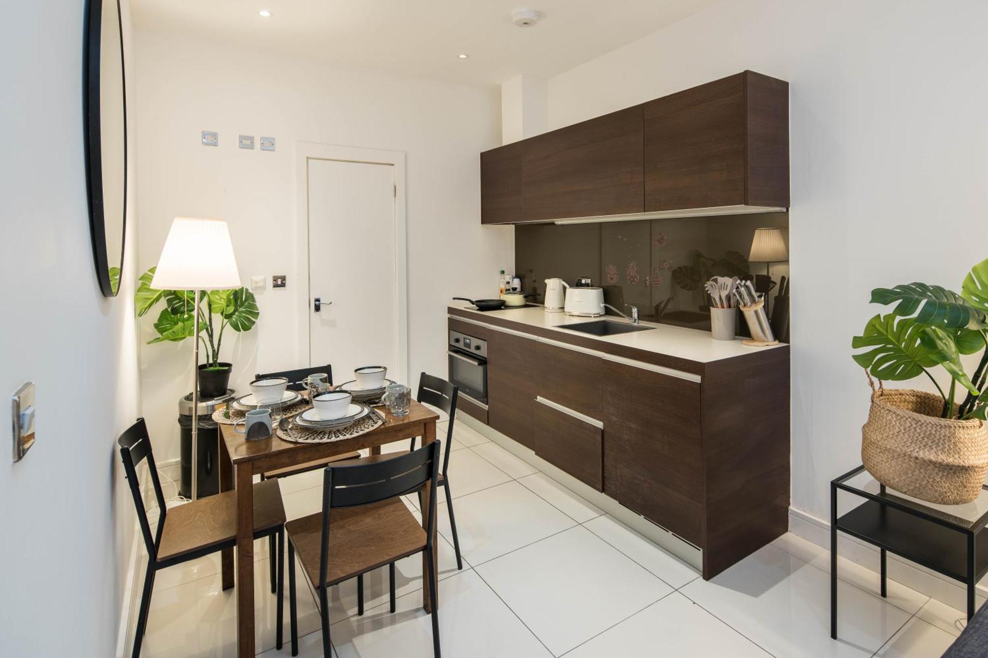 Al Central-Soho-Chinatown-Coventgarden-Cozy-Onebed Appartement Londen Buitenkant foto